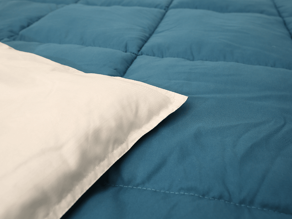 Dvojitá farba polyesterovej prikrývky