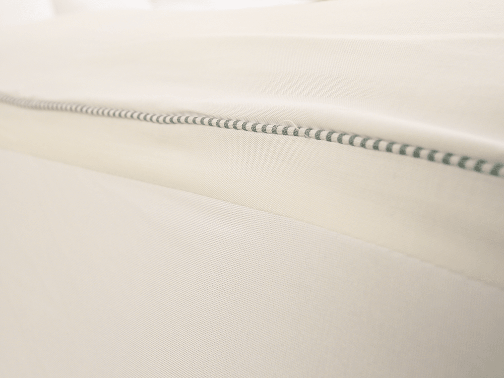 Mimoriadne hrubý chránič polyesterových matracov